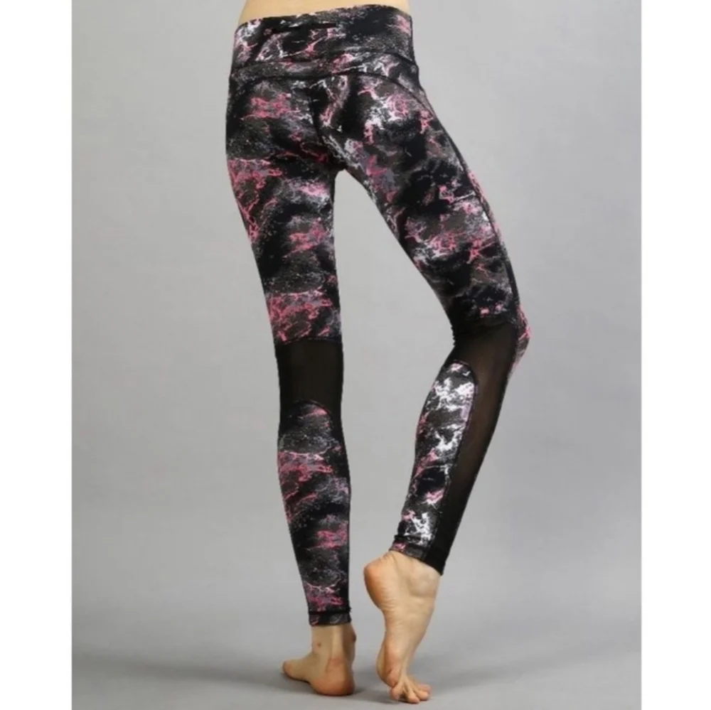 Lululemon Pink & Black Lightning Bloom Leggings